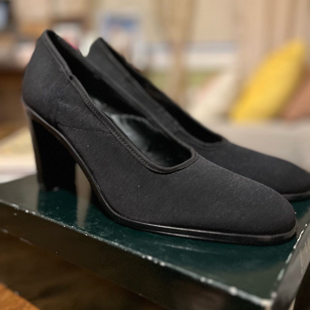 BLK MESH PUMP